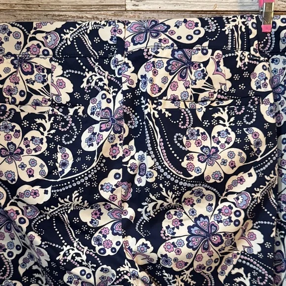 Talbots Cropped Pants in Purple and White Floral - Picture 4 of 5